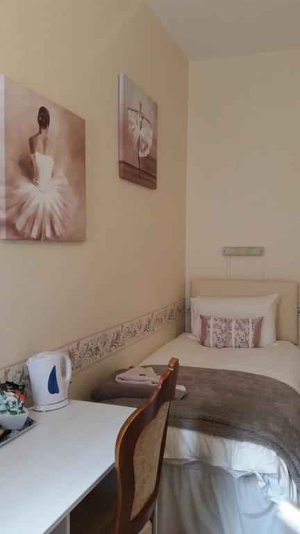 The Trevelyan Hotel Morecambe Cameră foto